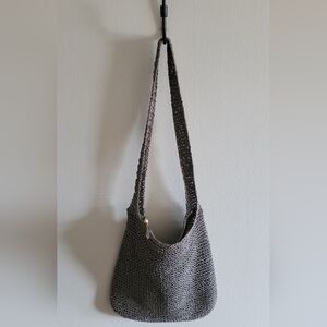 Relativity 90s Style Straw or Raffia Woven Shoulder Bag, Army Green.